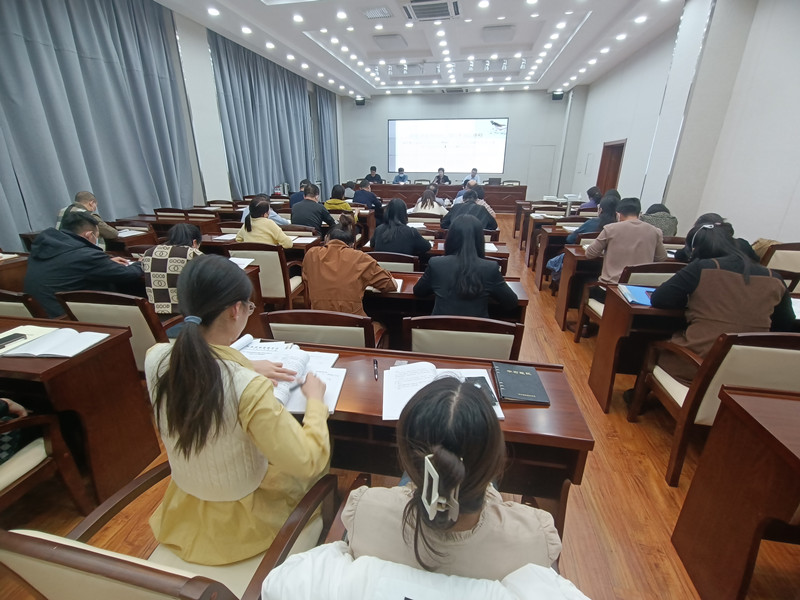 锡盟教育局机关党支部召开党员大会　开展2023年第一季度1月份读书月联合主题党日活动